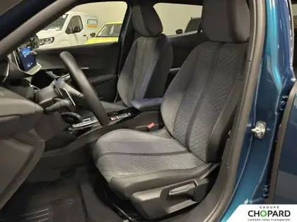 Photo 65 Peugeot 2008  Hybrid 145 e-DCS6