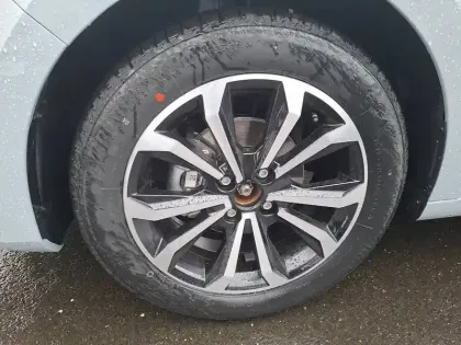 Photo 8 Renault Clio  Eco-G 100 ch GSR2