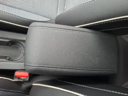 Photo 39 Renault Clio  Eco-G 100 ch GSR2