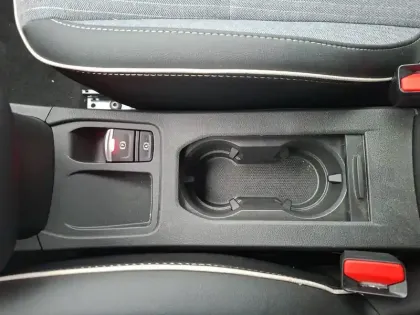 Photo 37 Renault Clio  Eco-G 100 ch GSR2