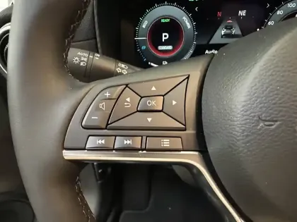 Photo 55 Nissan Juke  HYBRID 143