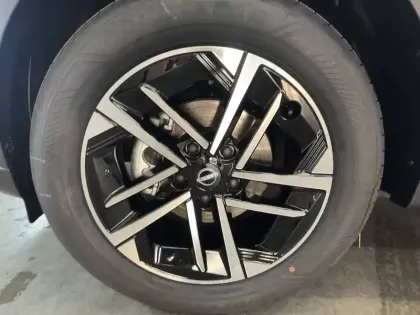 Photo 61 Nissan Juke  HYBRID 143