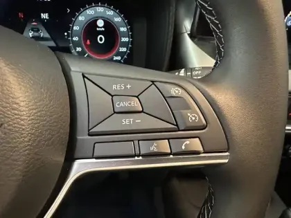 Photo 56 Nissan Juke  HYBRID 143