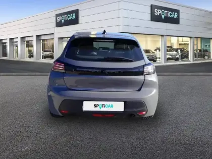 Photo 38 Peugeot 208  PureTech 100 S&S BVM6