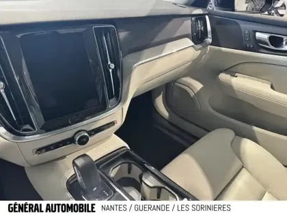 Photo 9 Volvo V60  T6 AWD Hybride Rechargeable 253 ch + 145 ch Geartronic 8