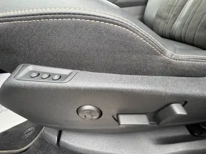 Photo 20 Peugeot 3008  Puretech 130ch S&S EAT8