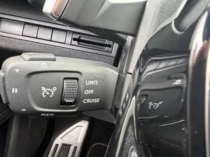 Photo 25 Peugeot 3008  Puretech 130ch S&S EAT8