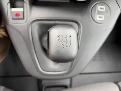 Photo 13 Peugeot Partner  FOURGON M 650 KG BLUEHDI 100 S&S BVM6