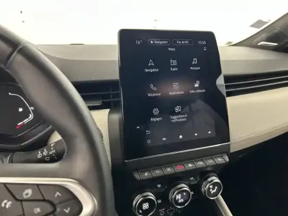 Photo 11 Renault Clio  E-Tech 140