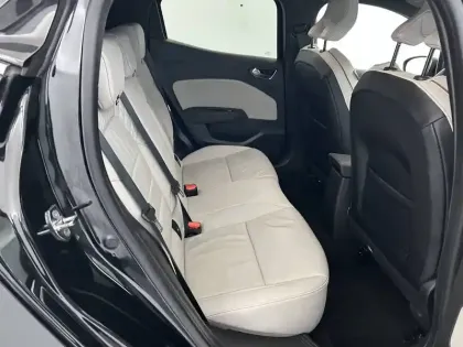 Photo 15 Renault Clio  E-Tech 140