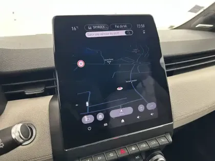 Photo 23 Renault Clio  E-Tech 140