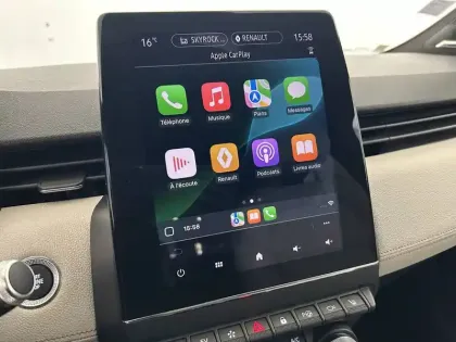 Photo 24 Renault Clio  E-Tech 140