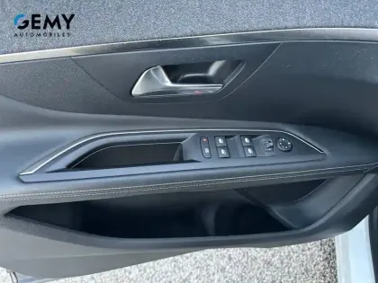 Photo 11 Peugeot 3008  Puretech 130ch S&S BVM6