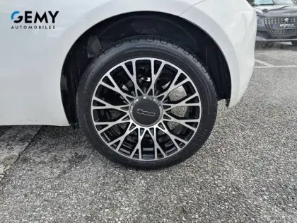 Photo 10 Fiat 500 C 1.0 70 ch Hybride BSG S/S