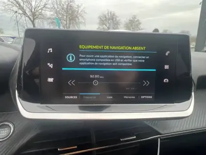 Photo 21 Peugeot 208  Electrique 50 kWh 136ch