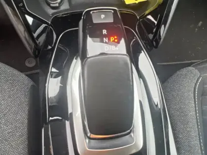 Photo 13 Peugeot 208  Electrique 50 kWh 136ch