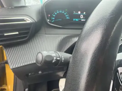 Photo 18 Peugeot 208  Electrique 50 kWh 136ch