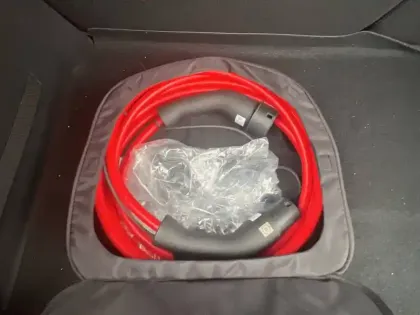 Photo 32 Peugeot 208  Electrique 50 kWh 136ch