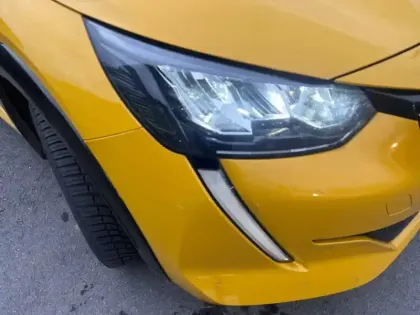 Photo 15 Peugeot 208  Electrique 50 kWh 136ch