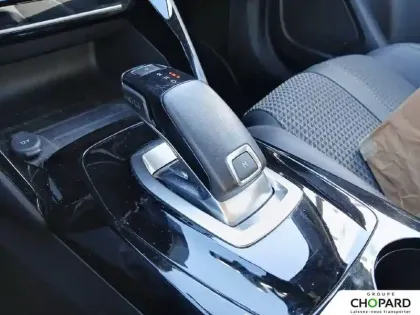 Photo 19 Peugeot 2008  PureTech 130 S&S EAT8