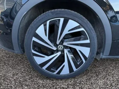 Photo 8 Volkswagen Id.5  299 ch GTX