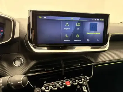 Photo 24 Peugeot 2008  PureTech 130 S&S EAT8