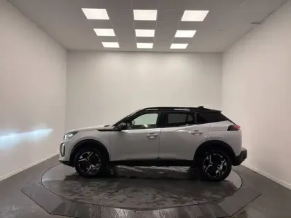 Photo 1 Peugeot 2008  PureTech 130 S&S EAT8