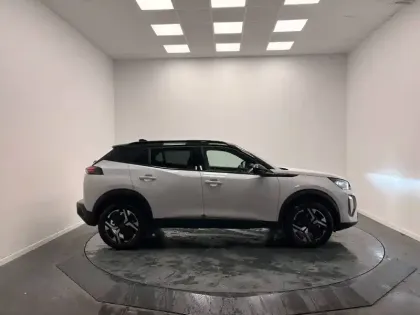 Photo 5 Peugeot 2008  PureTech 130 S&S EAT8