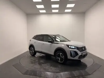 Photo 6 Peugeot 2008  PureTech 130 S&S EAT8