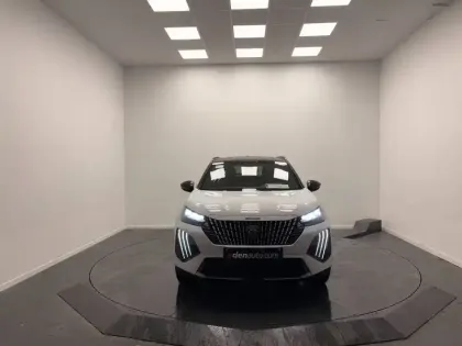 Photo 7 Peugeot 2008  PureTech 130 S&S EAT8