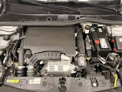 Photo 36 Peugeot 2008  PureTech 130 S&S EAT8