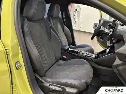 Photo 18 Peugeot 208  Hybrid 145 e-DCS6