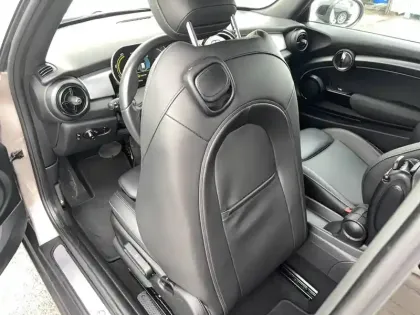 Photo 41 Mini Mini Hatch 3 Portes Cooper SE 184 ch