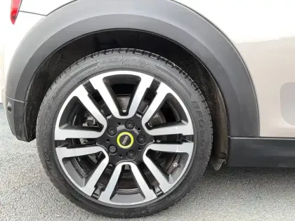 Photo 17 Mini Mini Hatch 3 Portes Cooper SE 184 ch