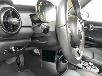 Photo 38 Mini Mini Hatch 3 Portes Cooper SE 184 ch