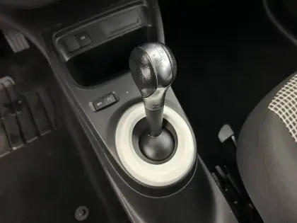 Photo 23 Renault Twingo  III Achat Intégral - 21