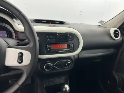 Photo 22 Renault Twingo  III Achat Intégral - 21
