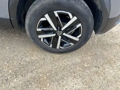 Photo 26 Peugeot 2008  PureTech 100 S&S BVM6