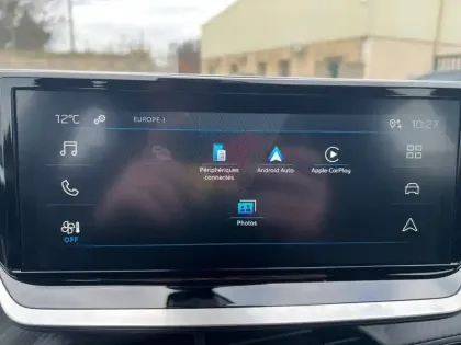 Photo 28 Peugeot 2008  PureTech 100 S&S BVM6