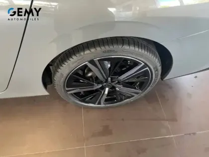 Photo 10 Peugeot 308  SW BlueHDi 130ch S&S EAT8