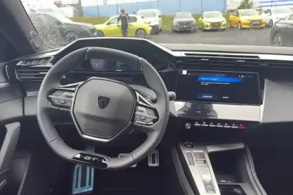 Photo 17 Peugeot 308  Plug-in Hybrid 195 ch e-DCS7