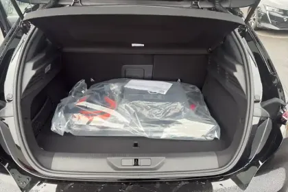 Photo 31 Peugeot 308  Plug-in Hybrid 195 ch e-DCS7