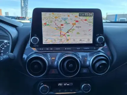 Photo 12 Nissan Juke  HYBRID 143