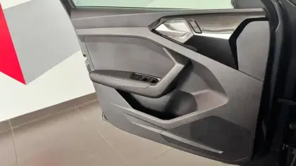 Photo 9 Audi A1  Sportback 30 TFSI 110 ch BVM6