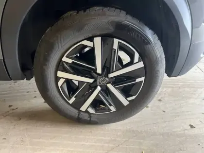 Photo 42 Peugeot 2008  PureTech 100 S&S BVM6