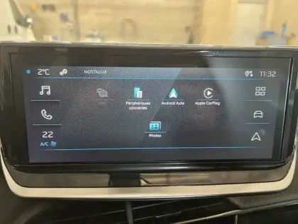 Photo 13 Peugeot 2008  PureTech 100 S&S BVM6