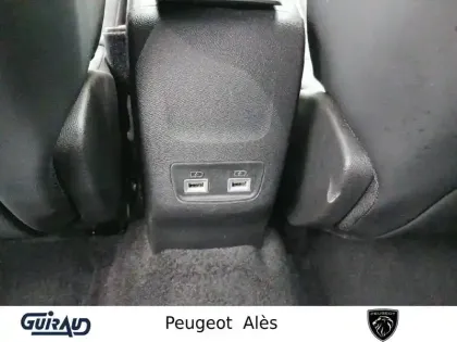 Photo 13 Peugeot 2008  PureTech 130 S&S BVM6