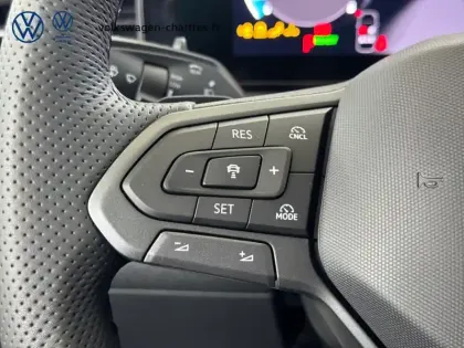 Photo 22 Volkswagen T-roc  1.5 eTSI EVO2 Hybrid 150 ch DSG7