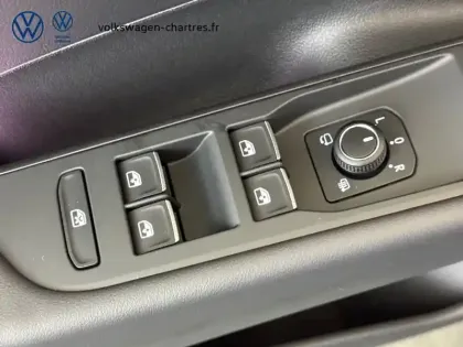 Photo 19 Volkswagen T-roc  1.5 eTSI EVO2 Hybrid 150 ch DSG7