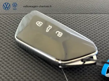 Photo 27 Volkswagen T-roc  1.5 eTSI EVO2 Hybrid 150 ch DSG7